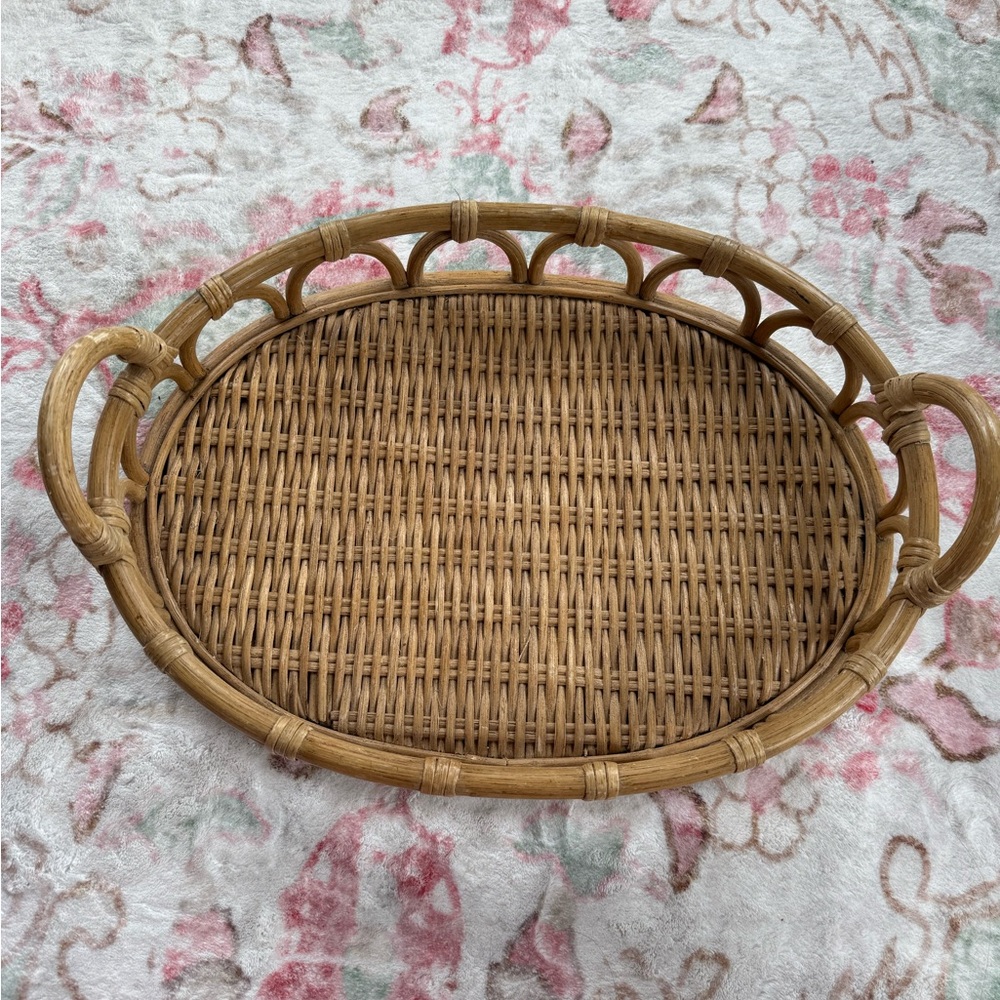 Rattan bed / serving tray